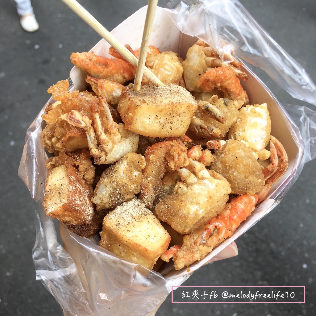 輕頑味。台北頑味-淡水老街吃海味小卷美食、八里渡船看夕陽
